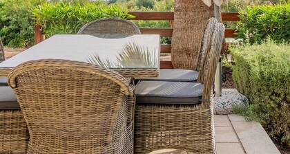 Villa Pleiades - sea views, private pool & hot tub