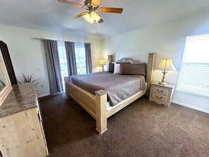 5 bedrooms, iron/ironing board, WiFi, bed sheets