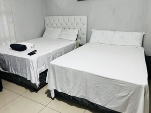 Deluxe Room - God Mercy Place (Durban)