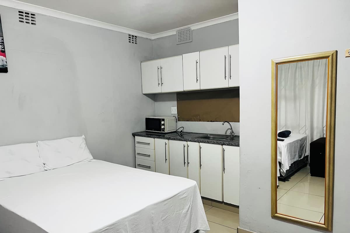 Family Double Room | Free WiFi