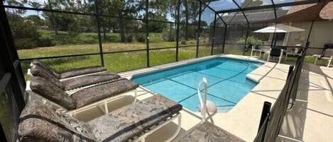 Opvarmet pool