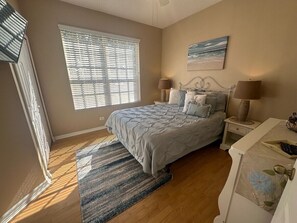 4 chambres, fer et planche à repasser, Wi-Fi, draps fournis