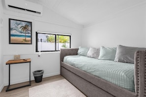 3 Schlafzimmer, Schreibtisch, Bügeleisen/Bügelbrett, kostenloses WLAN
