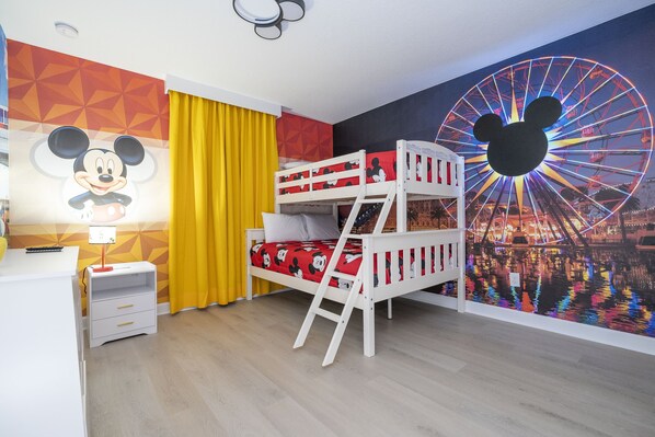 4 quartos, ferros/tábuas de passar roupa, Wi-Fi, roupa de cama