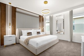 6 bedrooms, iron/ironing board, WiFi, bed sheets