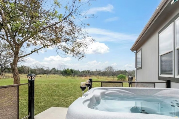 Outdoor spa tub