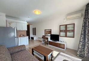 Living area - Very nice studio on the first line. Bulgaria, Aheloy, WiFi (Ravda)