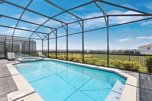 Beheizter Pool