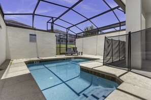 A heated pool - Last Minute Disney Getaway! Townhouse with Private Pool. Book Now! #128661 (Orlando)