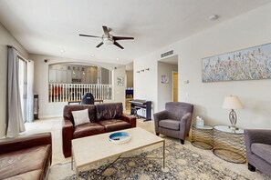 TV, DVD player - Spacious home on the golf course with private pool, BBQ grill, remote workspaces (Phoenix)