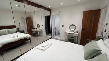 2 bedrooms, WiFi, bed sheets