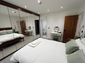 2 bedrooms, WiFi, bed sheets