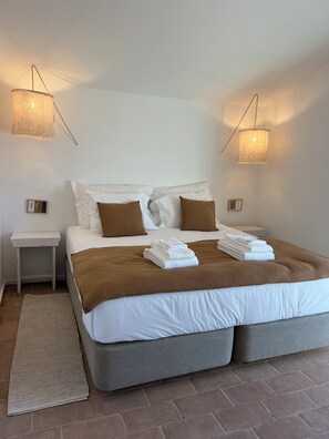 Room, Garden View | Bathroom