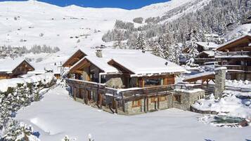Chalet, 6 Bedrooms, Accessible, Smoking | Exterior