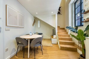 Dining - GuestReady - Peaceful haven in Porto (Porto)