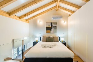 1 chambre, fer et planche à repasser, accès Internet, draps fournis