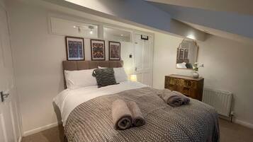 House | 3 bedrooms, iron/ironing board, free WiFi, bed sheets