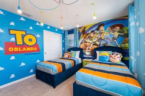 9 slaapkamers, een strijkplank/strijkijzer, wifi, beddengoed