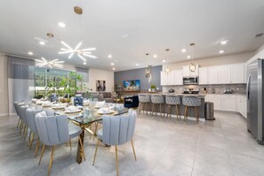 تناول الطعام