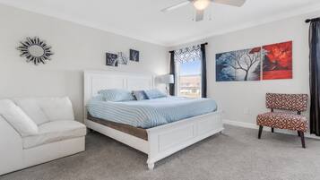 6 bedrooms, iron/ironing board, WiFi, bed sheets