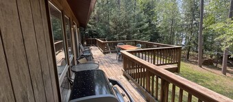 Lakefront, dog-friendly home w/ private dock ,fire pit & a beautiful lakeview!