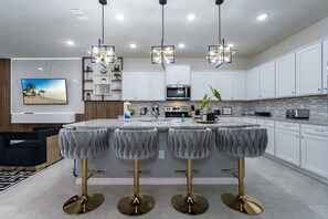 Fridge, microwave, oven, stovetop - Last Minute Disney! Private Pool, Hot Tub, Game Room & Themed Bedrooms. Book Now! #128735 (Orlando)