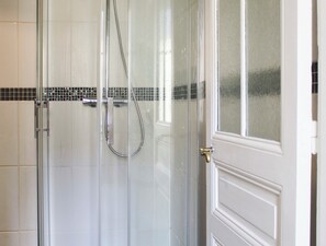 مجففات شعر، مناشف