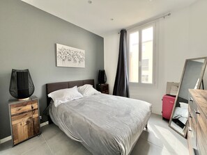 1 chambre, fer et planche à repasser, Wi-Fi