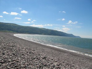 Beach - Bossington Walkers Bunkhouse Twin (Minehead)