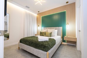 5 chambres, fer et planche à repasser, Wi-Fi, draps fournis