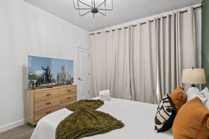 4 chambres, fer et planche à repasser, Wi-Fi, draps fournis