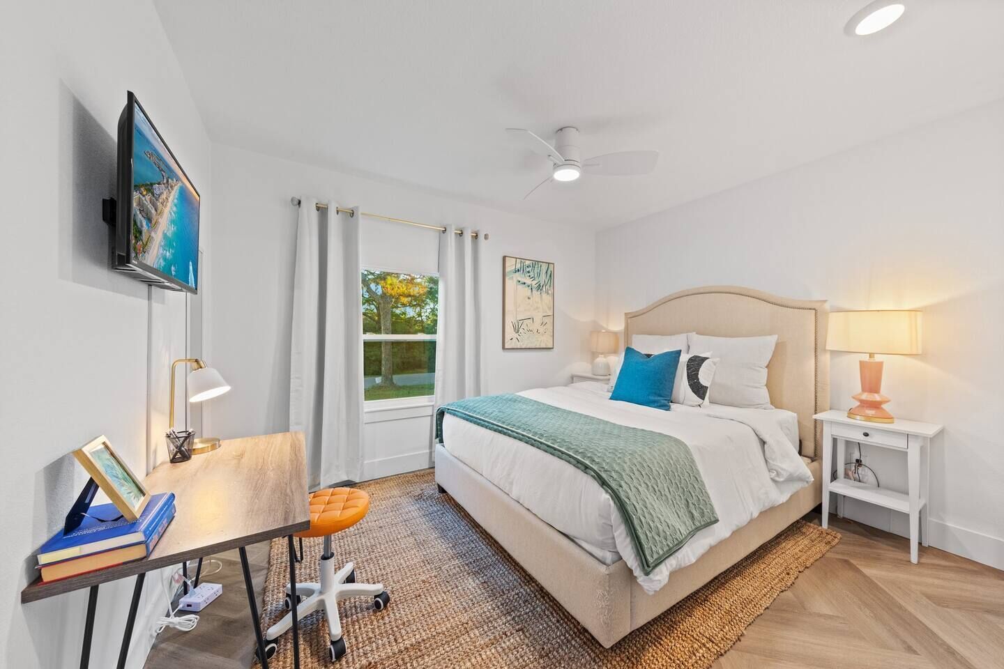 3 bedrooms, desk, iron/ironing board, WiFi