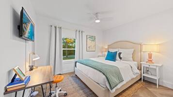 3 bedrooms, desk, iron/ironing board, WiFi