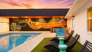 Pool