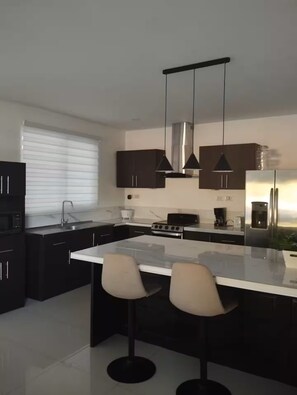 Mikrobølgeovn og ovn