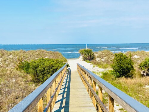 ISLAND RETREAT-BEAUTIFUL HARBOR ISLAND CONDO-OCEAN VIEWS & HUNTING ISLAND PASS 