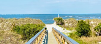 ISLAND RETREAT-BEAUTIFUL HARBOR ISLAND CONDO-OCEAN VIEWS & HUNTING ISLAND PASS 