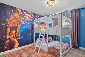 4 chambres, fer et planche à repasser, Wi-Fi, draps fournis