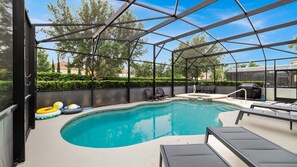Beheizter Pool