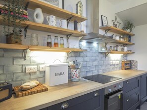 Refrigerador, horno, lavavajillas, tostadora