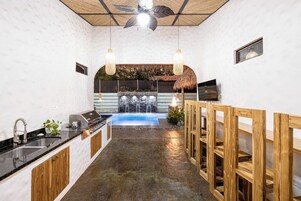 Área de parrillas y picnic