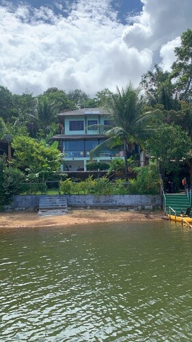 Casa da Lagoa Aruá - With access to the lake and wonderful views!