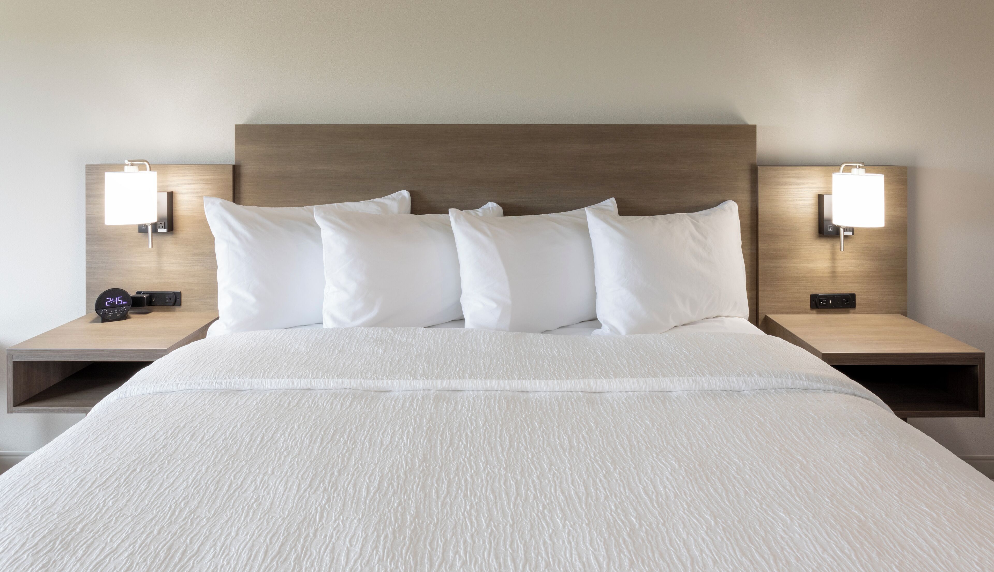 Iron/ironing board, free WiFi