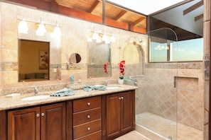 House, Ocean View | Bathroom - Oceanview Villa with Wrap-Around Terrace, Private Pool, Hot Tub, and Guesthouse (Cabo Velas)