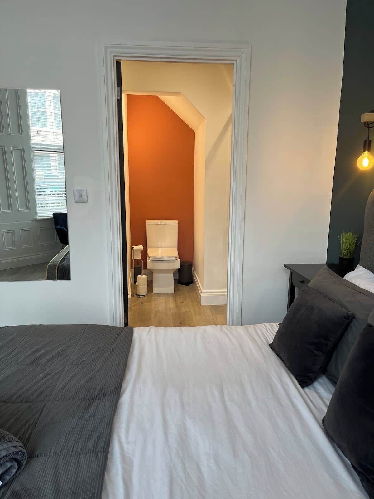 Bügeleisen/Bügelbrett, WLAN, Bettwäsche