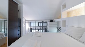 Departamento (1 Bedroom) | 1 habitación, tabla de planchar con plancha y cunas gratuitas