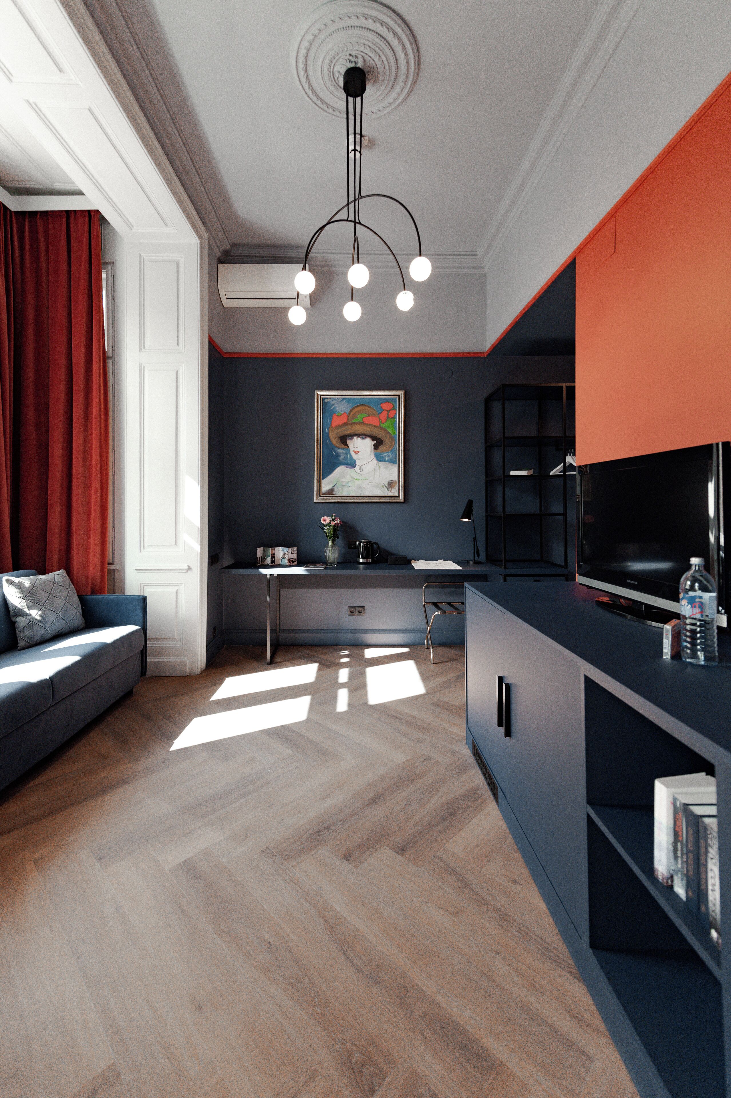 Suite, City View | Iron/ironing board, free WiFi