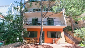 Exterior - Enchanting apartment with WiFi in beautiful Brela with a loggia (Brela)
