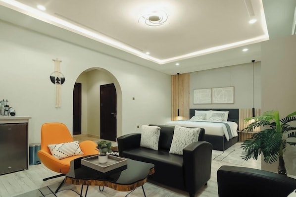 Family Apartment, Balcony, City View | Living area