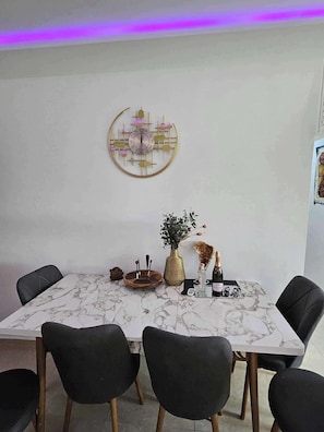 Apartment | Dining - 3-bed Apt Tangier Beach - Pool, Sleeps 6, Air-con (Tangier)